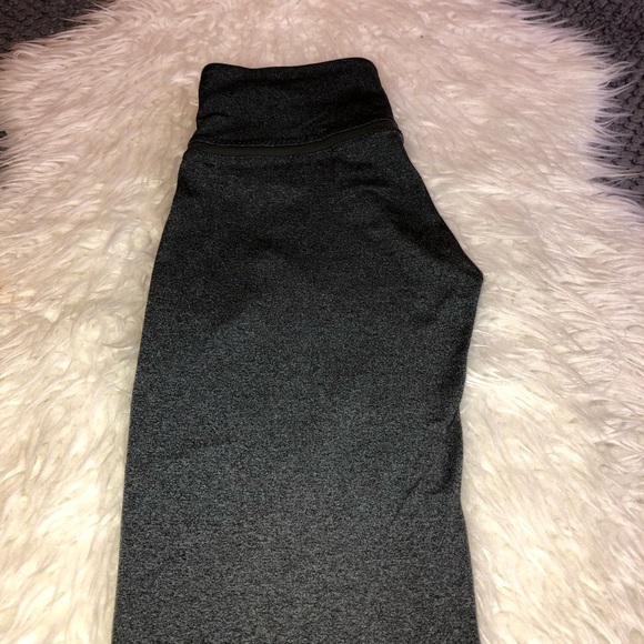 LULULEMON Groove Capri Crop Wren Space Dye Capri Leggings - Picture 8 of 8